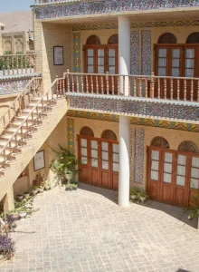 اقامتگاه سنتی فروغ مهر در شهر شیراز، مشاهده اتاق‌ها و اقامتگاه‌ها رزرو و اجاره آنلاین اقامتگاه اقامتگاه سنتی فروغ مهر در شهر شیراز مشاهده قیمت‌های اقامتگاه سنتی فروغ مهر در شهر شیراز رزرو سریع اقامتگاه سنتی فروغ مهر در شهر شیراز جستجوی خانه و ویلا و هتل مشابه اقامتگاه سنتی فروغ مهر در شهر شیراز